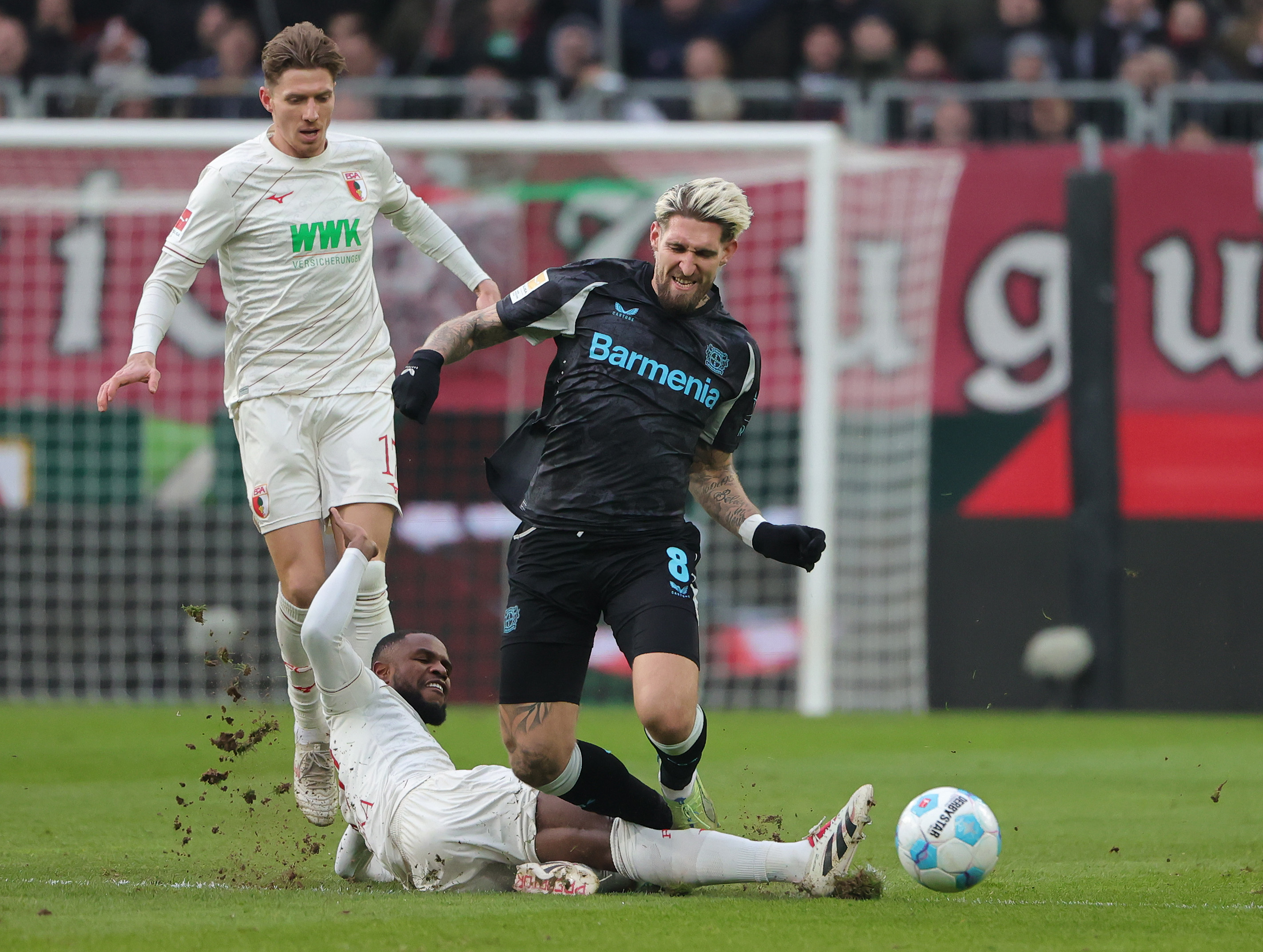 金年会官方入口-赛地聚焦：德甲窗口期热度飙升，勒沃库森外线爆发，信心回归，球探报告显示潜力