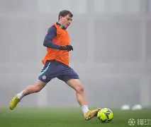 金年会官方网站-AC米兰发布备战花絮，冲刺阶段远射贴柱，亚冠任务艰巨，数据趋势出现新变化